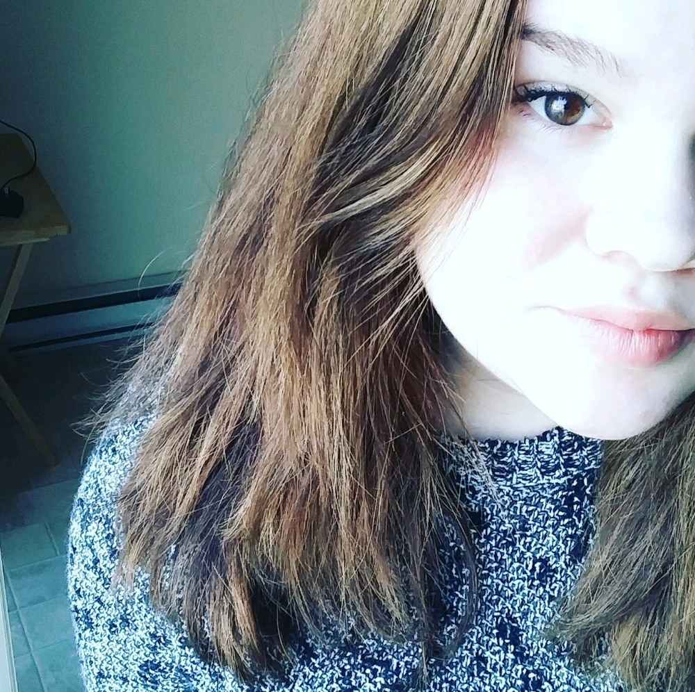 Meet your Posher, Emily